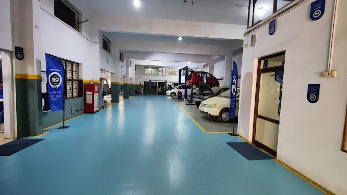 Workshop Service Bay - Professional Tata Car Servicing